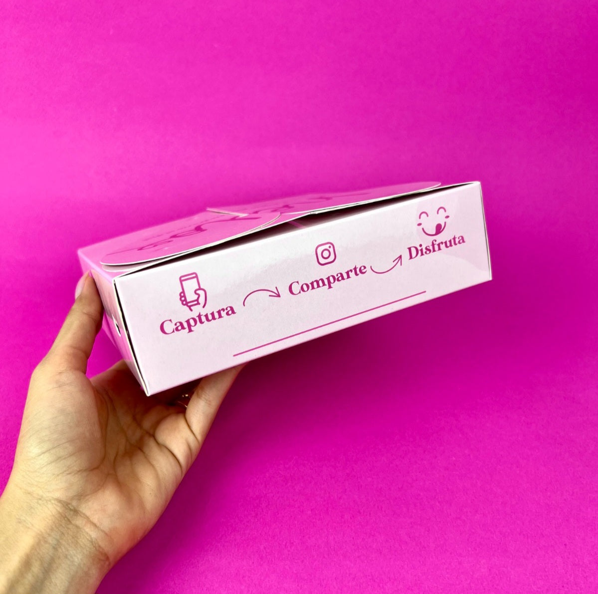 Hello! Gift Heart Box 25 Pack